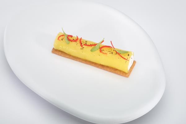 Hof-Van-Cleve-pineapple-verbena-yoghurt-limoncello-600x400