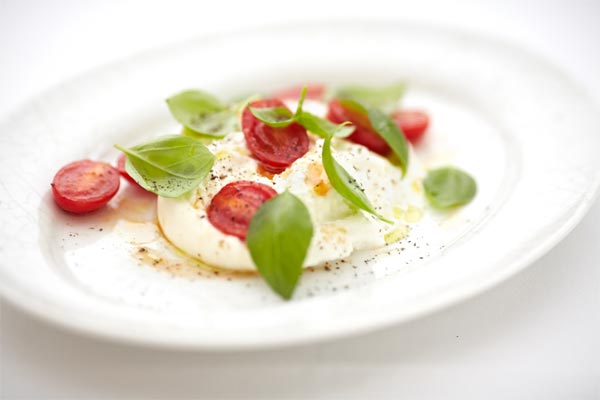 La-Petite-Maison-Dxb-burrata-600x400