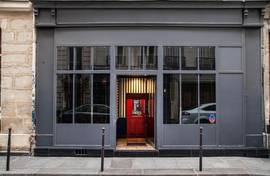 LittleRedDoor-Paris-France