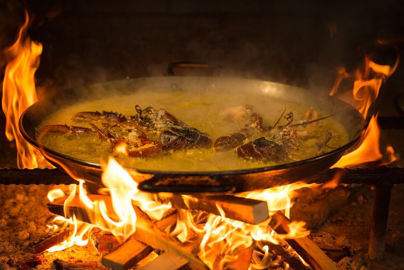 Valencia-hidden-gems-casa-carmela-paella-