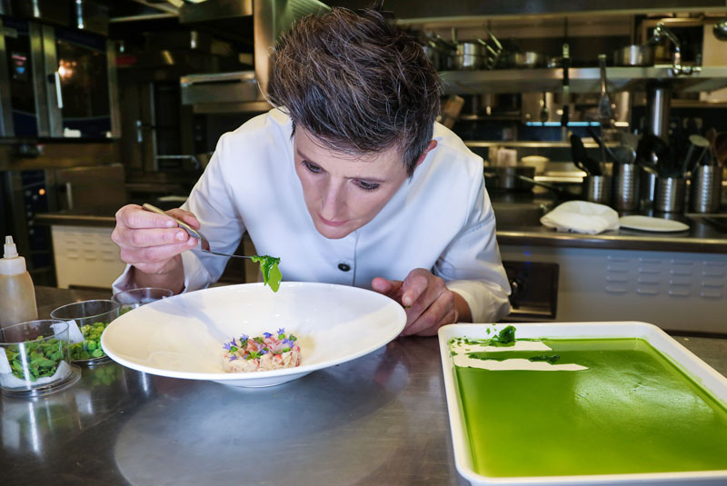 Viviana-Varese-preparing-dish-at-Viva